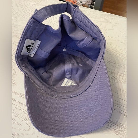 Adidas women’s baseball cap in lilac - Picture 3 of 4